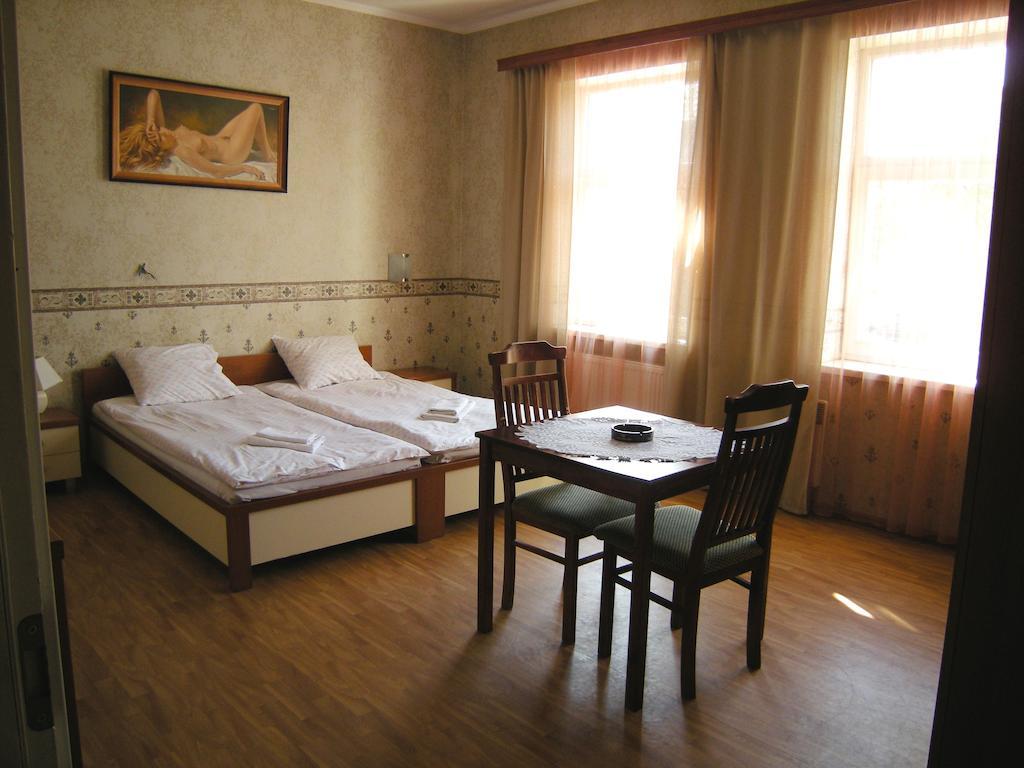 Miraza Hotel Riga Habitación foto