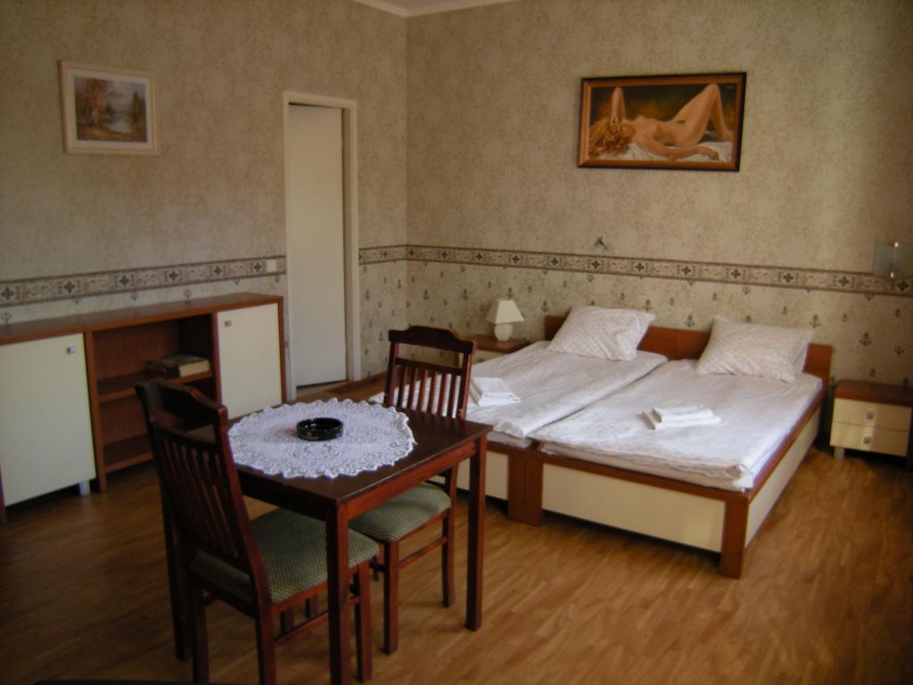 Miraza Hotel Riga Habitación foto